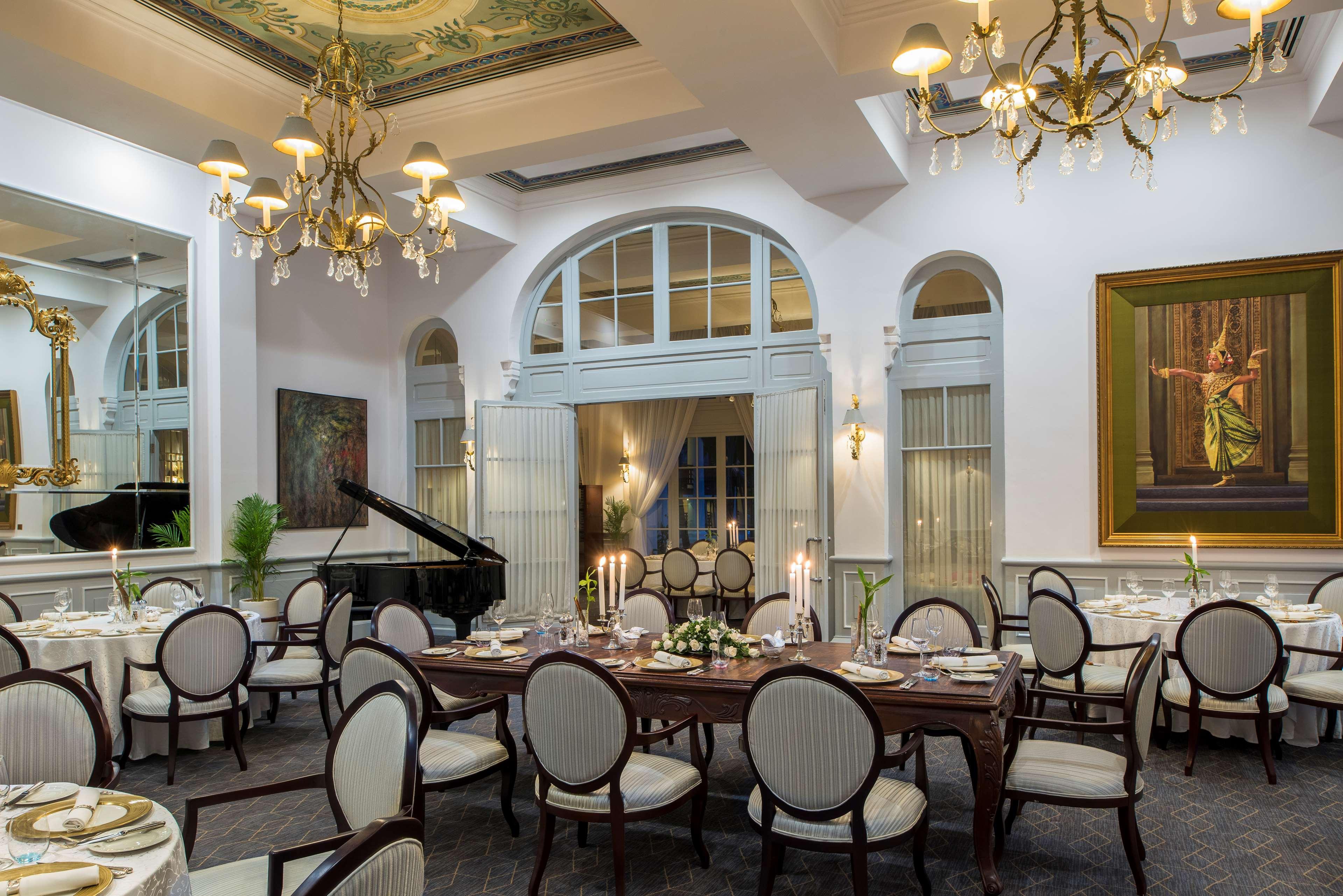 Raffles Hotel Le Royal Phnom Penh Extérieur photo