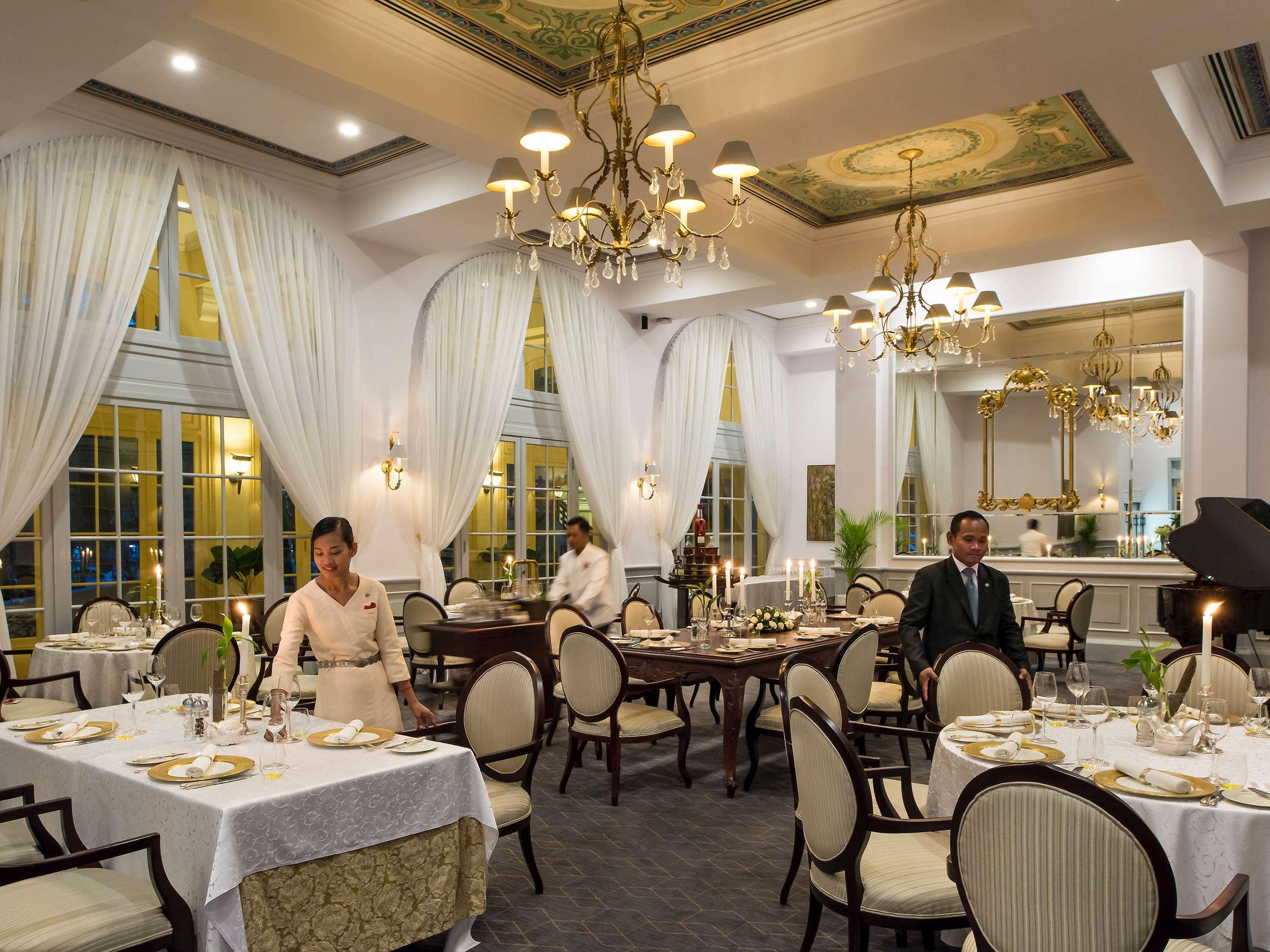 Raffles Hotel Le Royal Phnom Penh Extérieur photo