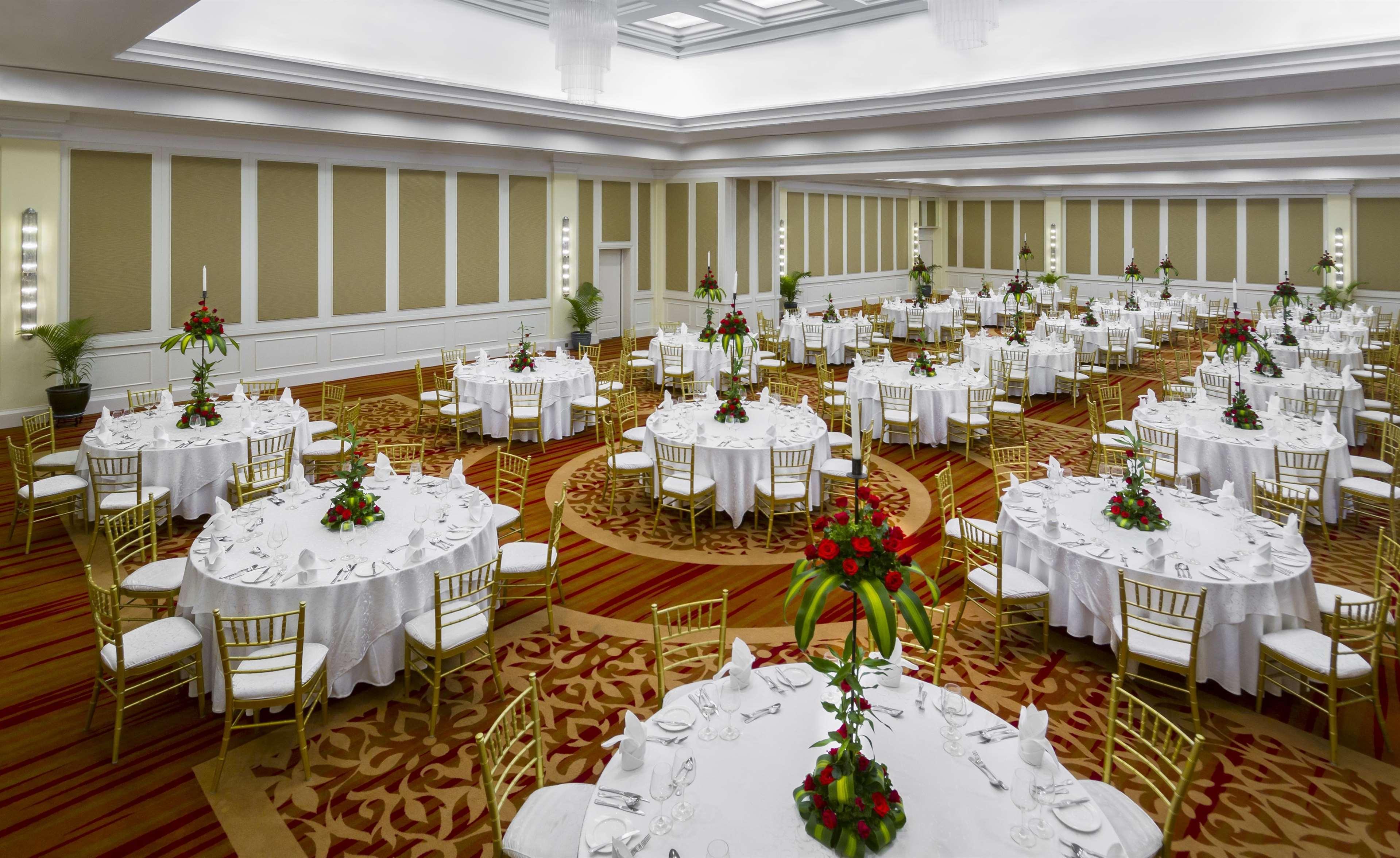 Raffles Hotel Le Royal Phnom Penh Extérieur photo