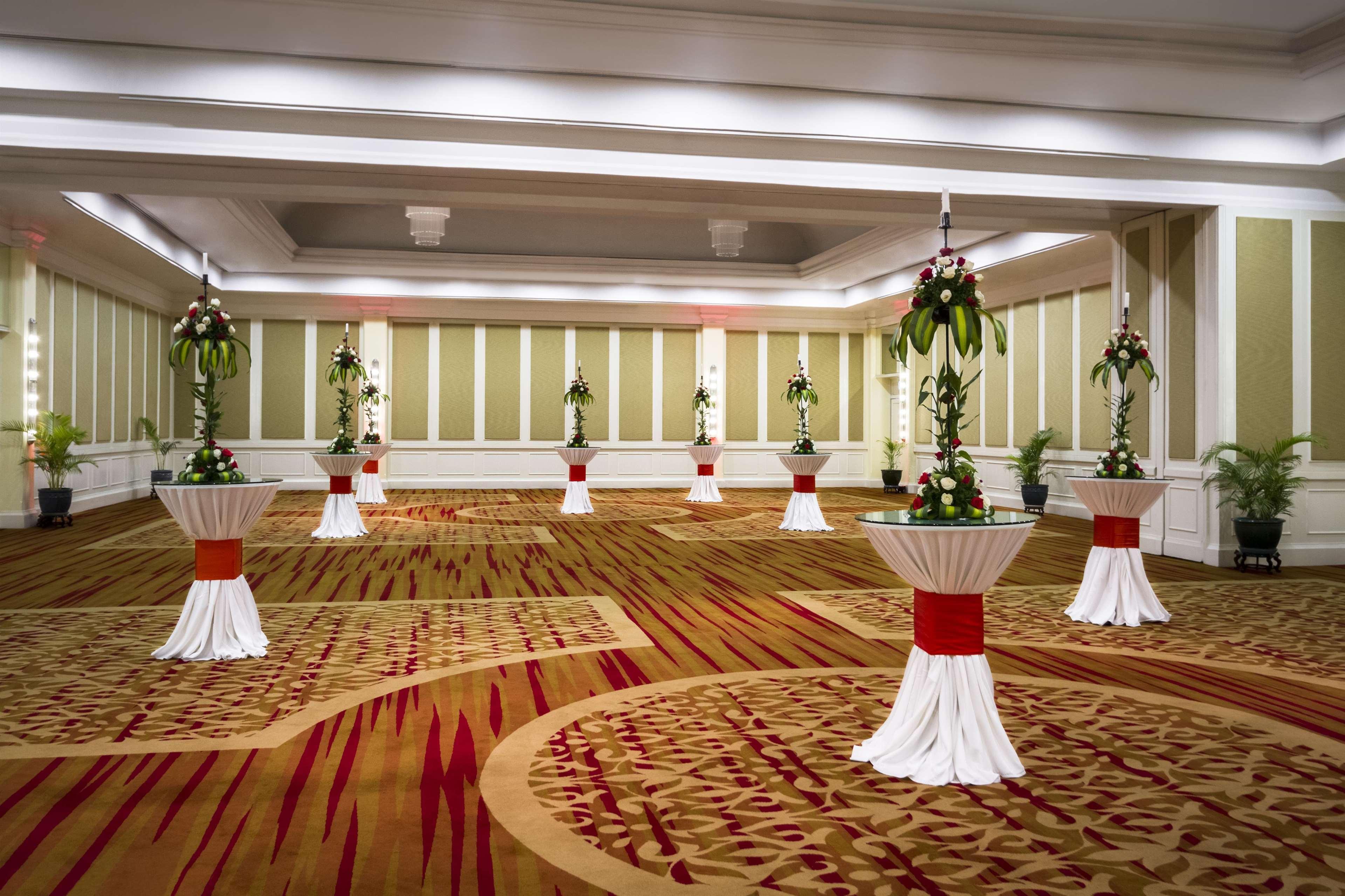 Raffles Hotel Le Royal Phnom Penh Extérieur photo