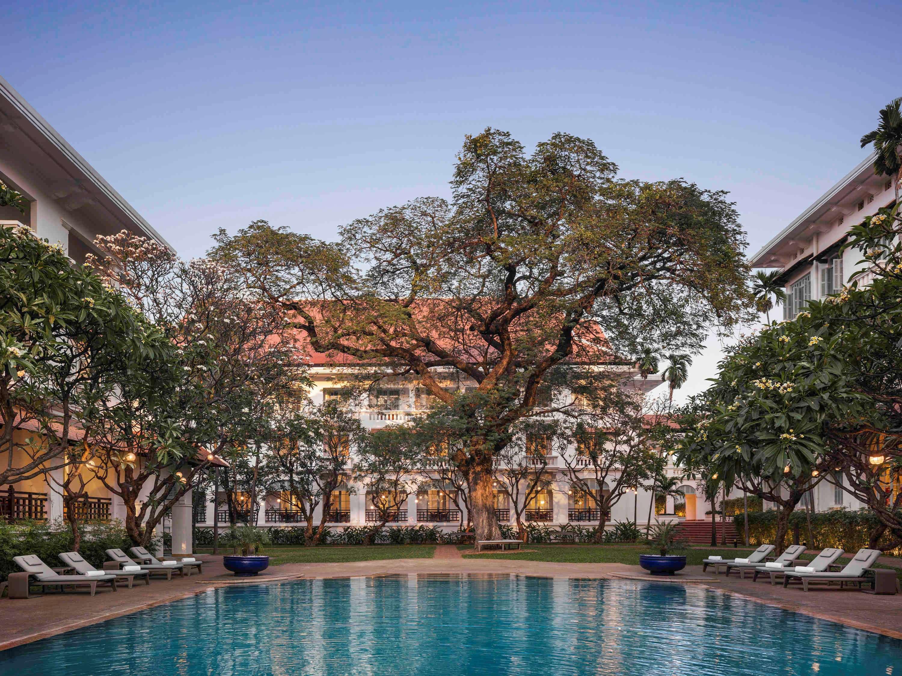 Raffles Hotel Le Royal Phnom Penh Extérieur photo